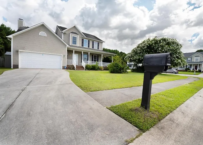 Beautiful Home Near Marine Corps Base