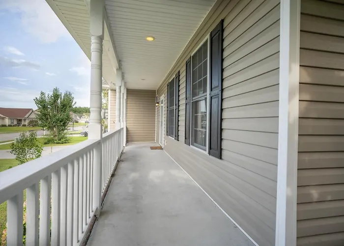 Beautiful Home Near Marine Corps Base