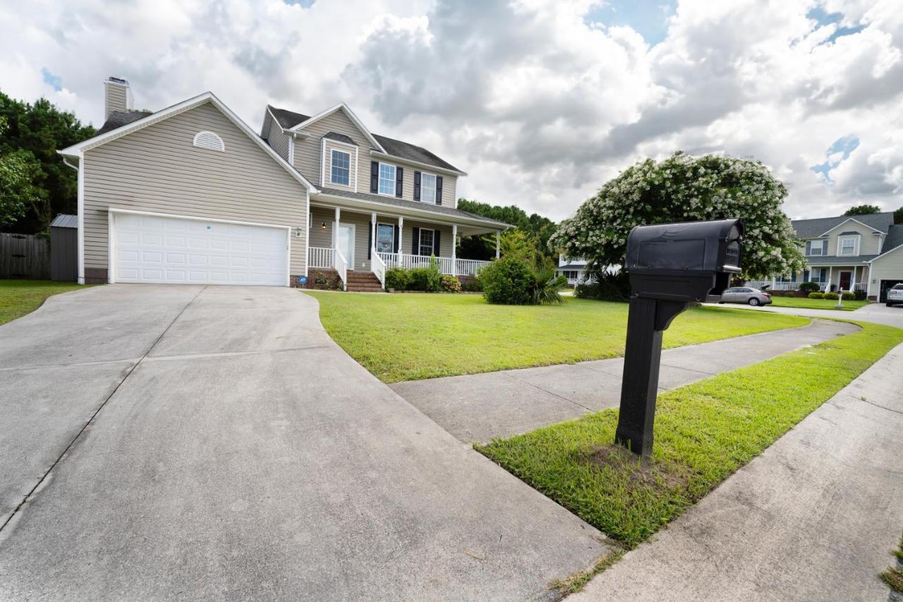 Beautiful Near Marine Corps Base Holiday home Jacksonville